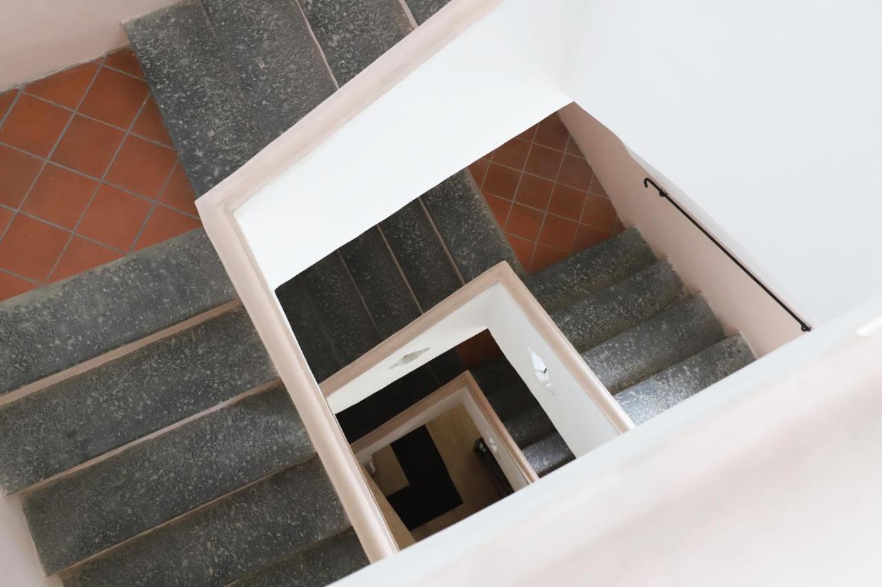 Ave Gratia Plena Hostel Salerno Buitenkant foto