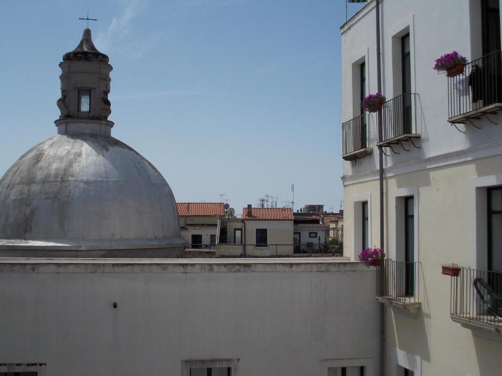 Ave Gratia Plena Hostel Salerno Buitenkant foto