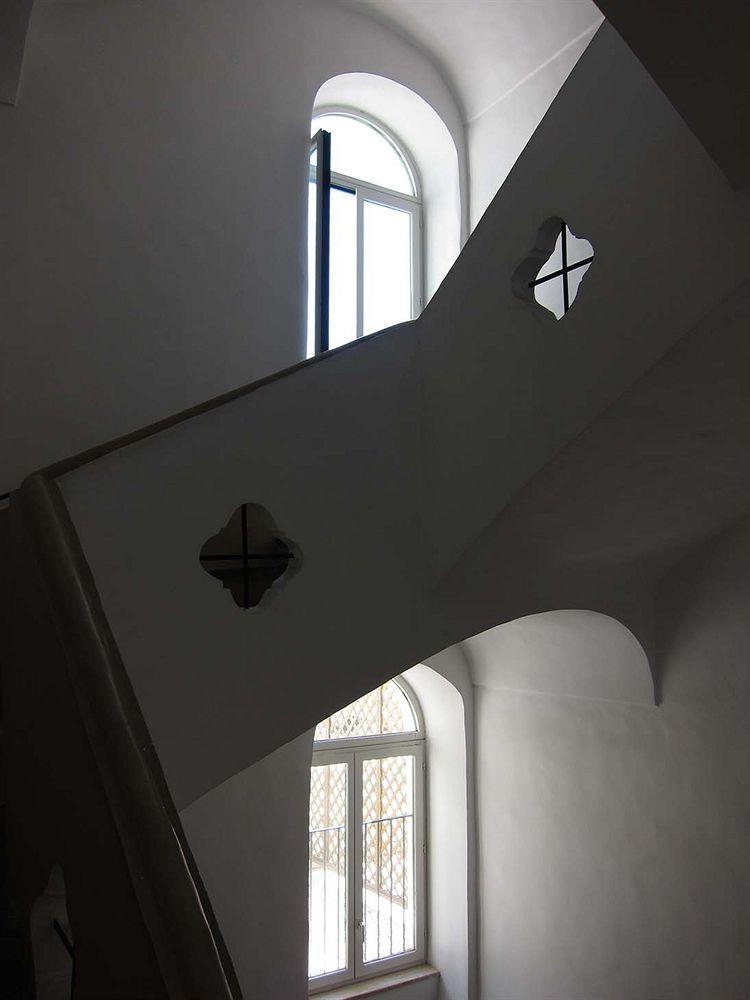 Ave Gratia Plena Hostel Salerno Buitenkant foto