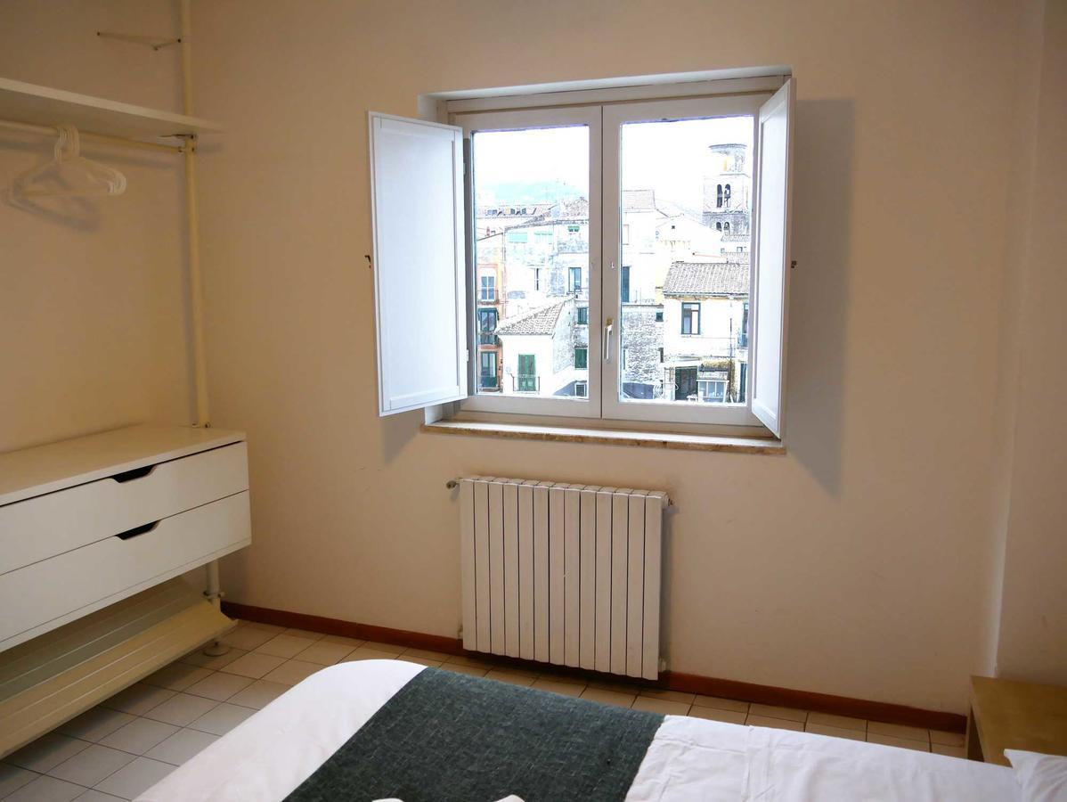 Ave Gratia Plena Hostel Salerno Buitenkant foto