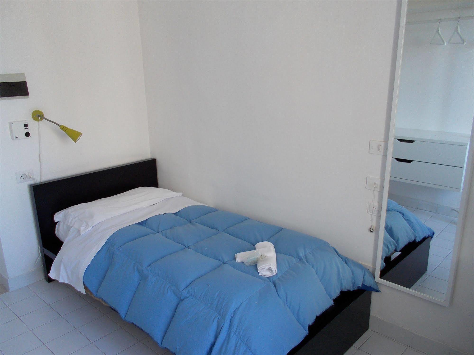 Ave Gratia Plena Hostel Salerno Buitenkant foto